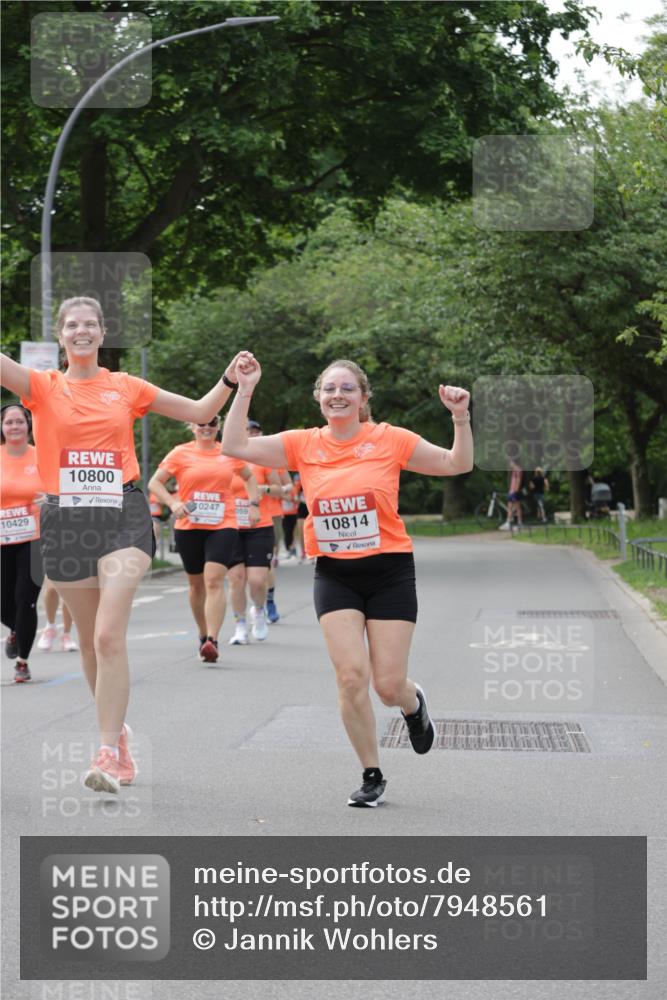 15.06.2025 - REWE Women's Run Jannik Wohlers http://msf.ph/oto/7948561 15.06.2025 08:31:08 Laufen 10800, 0247, 059, 10429, 10814 meine-sportfotos.de