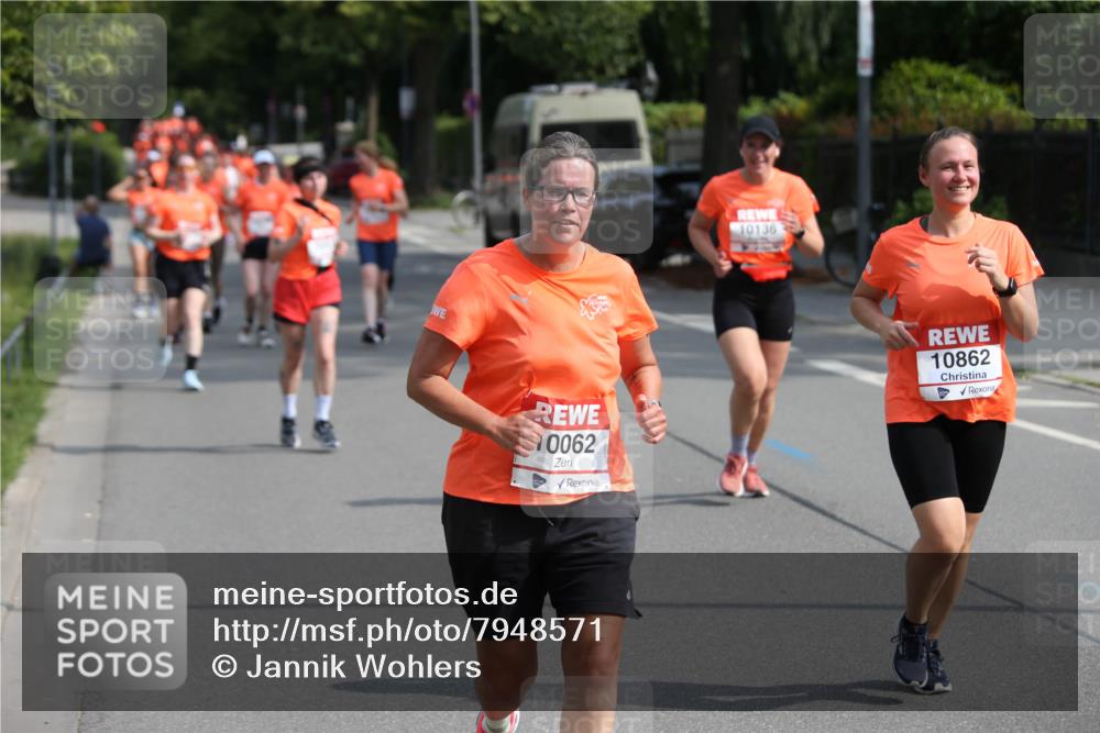 15.06.2025 - REWE Women's Run Jannik Wohlers http://msf.ph/oto/7948571 15.06.2025 09:47:13 Laufen 0062, 10136, 10862 meine-sportfotos.de