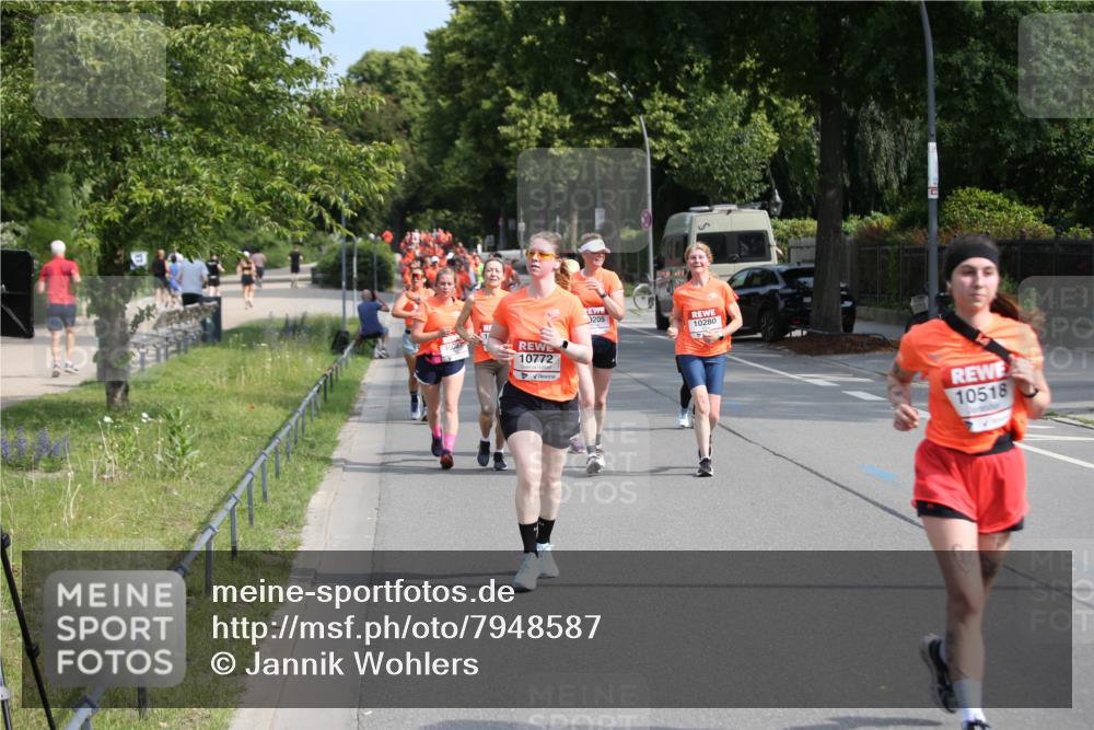 15.06.2025 - REWE Women's Run Jannik Wohlers http://msf.ph/oto/7948587 15.06.2025 09:47:17 Laufen 10772, 205, 10280, 10518 meine-sportfotos.de