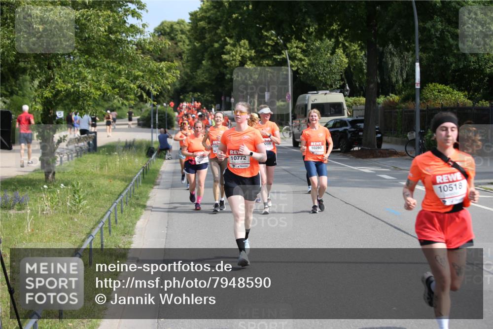 15.06.2025 - REWE Women's Run Jannik Wohlers http://msf.ph/oto/7948590 15.06.2025 09:47:17 Laufen 106, 1205, 10280, 1008, 10772, 10518 meine-sportfotos.de