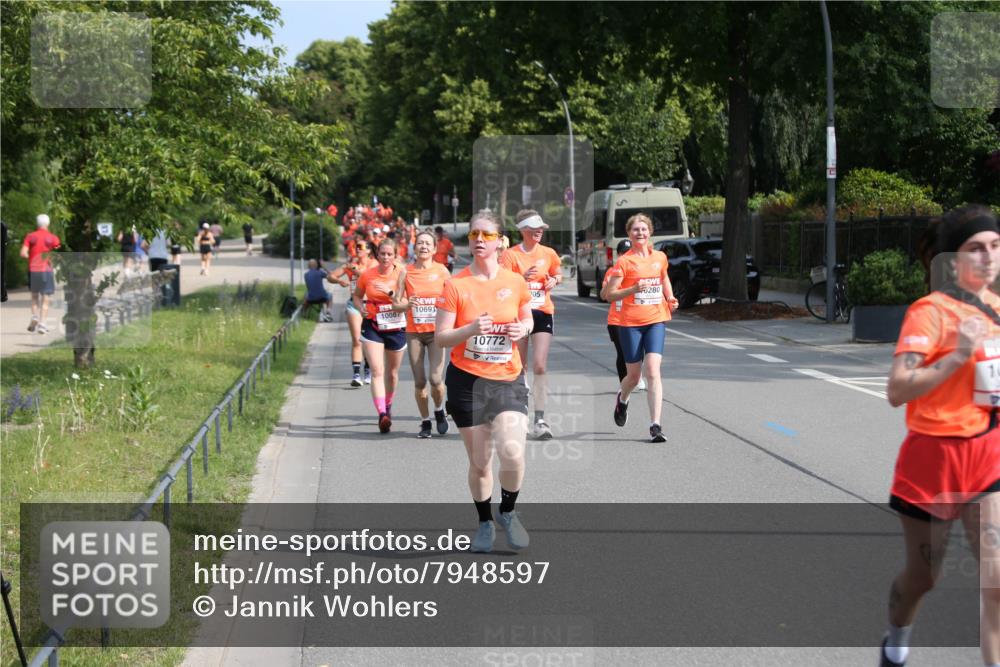15.06.2025 - REWE Women's Run Jannik Wohlers http://msf.ph/oto/7948597 15.06.2025 09:47:18 Laufen 10772 meine-sportfotos.de