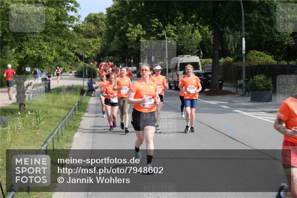 15.06.2025 - REWE Women's Run Jannik Wohlers http://msf.ph/oto/7948602 15.06.2025 09:47:18 Laufen 10087, 0691, 72, 10280 meine-sportfotos.de
