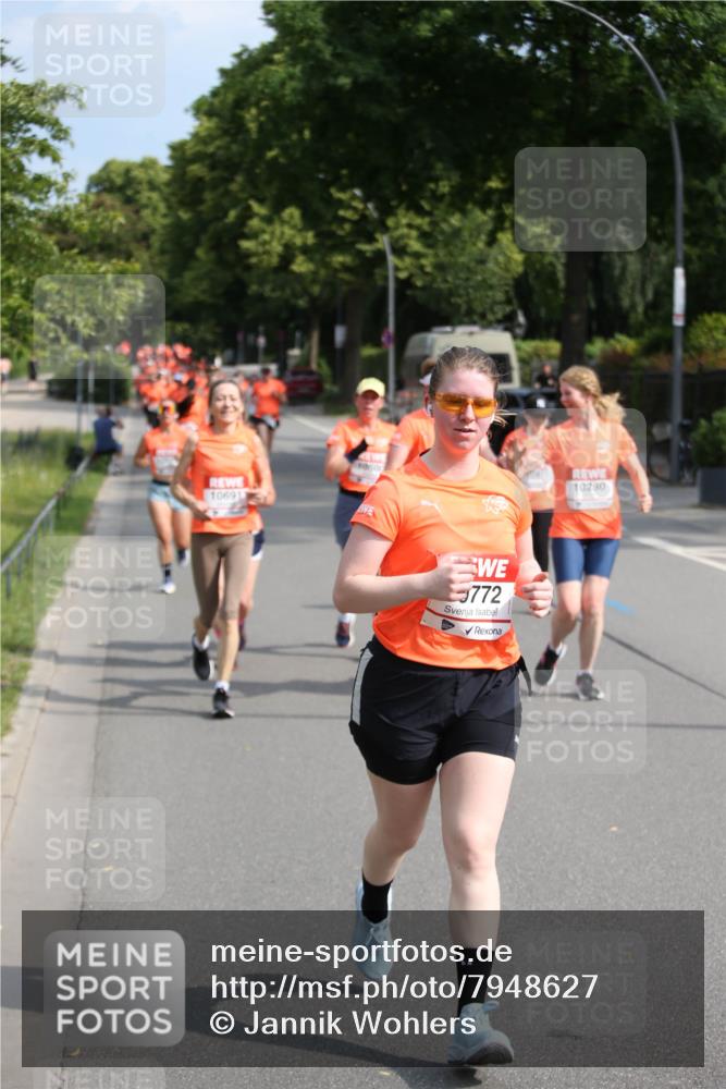 15.06.2025 - REWE Women's Run Jannik Wohlers http://msf.ph/oto/7948627 15.06.2025 09:47:19 Laufen 10691, 10600, 772, 10280 meine-sportfotos.de