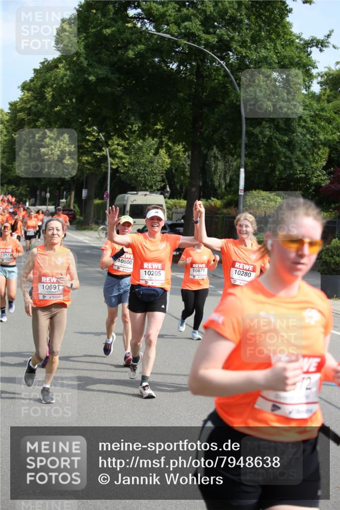 15.06.2025 - REWE Women's Run Jannik Wohlers http://msf.ph/oto/7948638 15.06.2025 09:47:20 Laufen 10691, 10500, 10205, 10280 meine-sportfotos.de