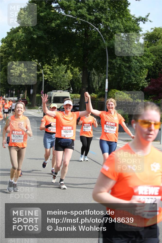 15.06.2025 - REWE Women's Run Jannik Wohlers http://msf.ph/oto/7948639 15.06.2025 09:47:20 Laufen 10691, 050, 10871, 10205, 10280, 19772 meine-sportfotos.de