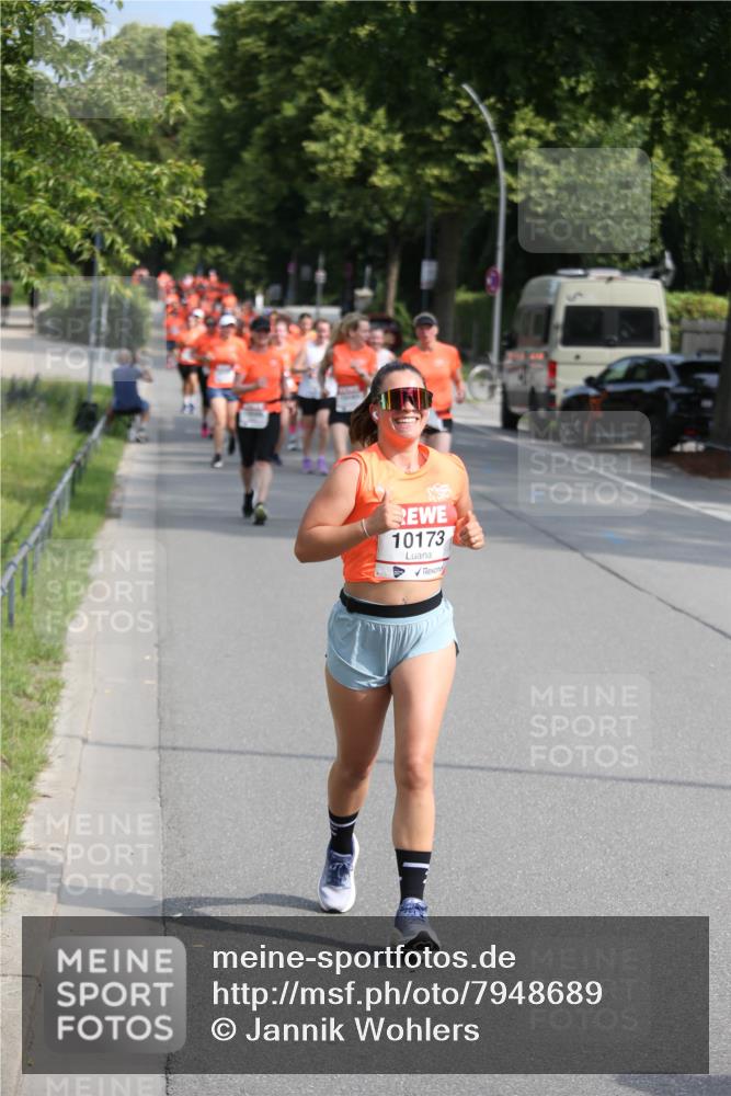 15.06.2025 - REWE Women's Run Jannik Wohlers http://msf.ph/oto/7948689 15.06.2025 09:47:23 Laufen 10173 meine-sportfotos.de
