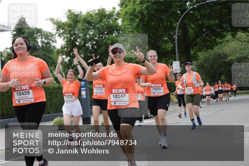 15.06.2025 - REWE Women's Run Jannik Wohlers http://msf.ph/oto/7948734 15.06.2025 08:31:13 Laufen 10429, 10195, 10741, 10247, 0790, 10593, 10825 meine-sportfotos.de