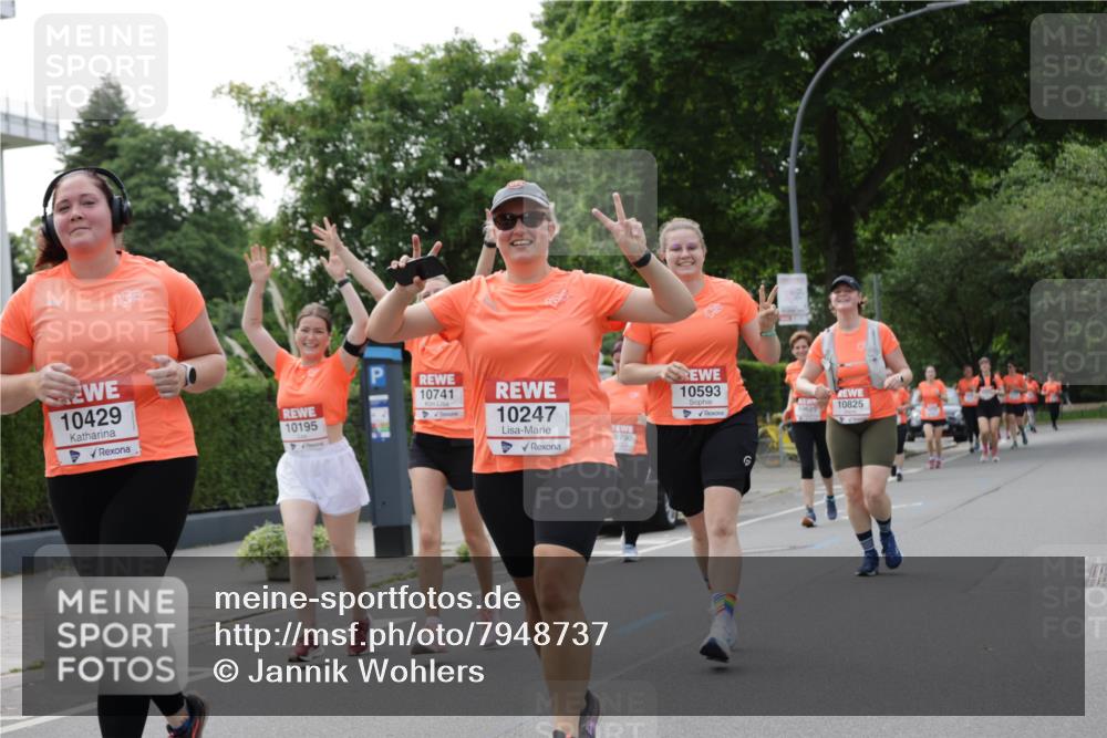15.06.2025 - REWE Women's Run Jannik Wohlers http://msf.ph/oto/7948737 15.06.2025 08:31:13 Laufen 10247, 10429, 10741, 10195, 0790, 10593, 10825, 10625 meine-sportfotos.de