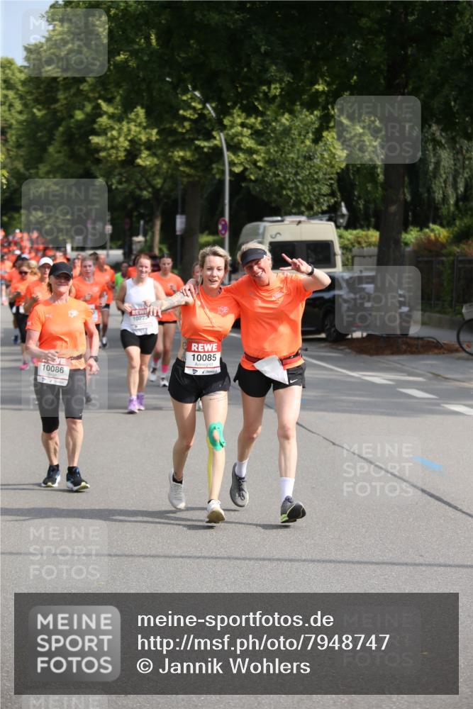 15.06.2025 - REWE Women's Run Jannik Wohlers http://msf.ph/oto/7948747 15.06.2025 09:47:27 Laufen 10086, 1022, 10085 meine-sportfotos.de