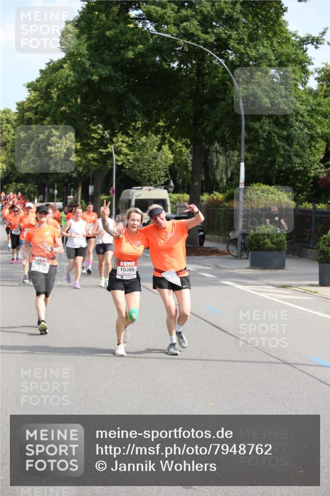 15.06.2025 - REWE Women's Run Jannik Wohlers http://msf.ph/oto/7948762 15.06.2025 09:47:27 Laufen 10085 meine-sportfotos.de