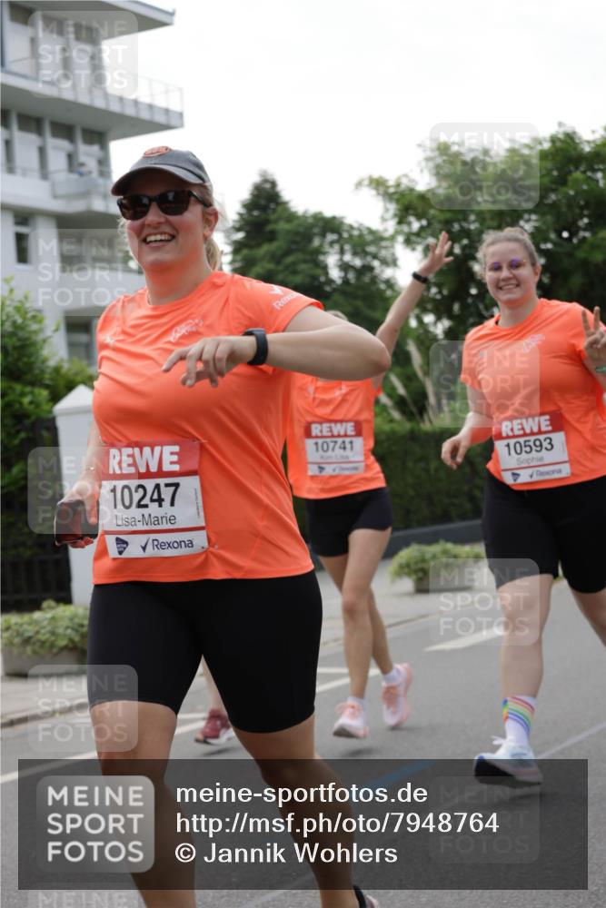 15.06.2025 - REWE Women's Run Jannik Wohlers http://msf.ph/oto/7948764 15.06.2025 08:31:14 Laufen 10247, 10741, 10593 meine-sportfotos.de