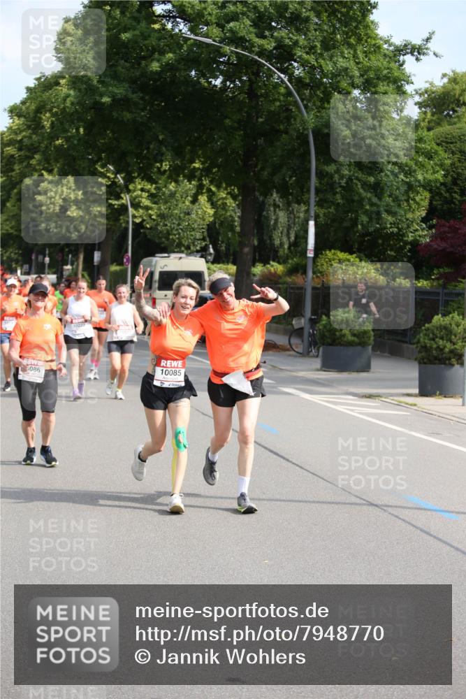 15.06.2025 - REWE Women's Run Jannik Wohlers http://msf.ph/oto/7948770 15.06.2025 09:47:28 Laufen 1018, 10222, 086, 10085 meine-sportfotos.de