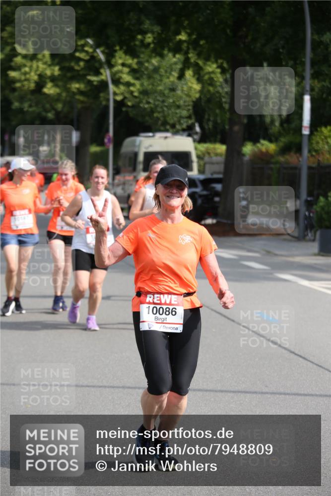 15.06.2025 - REWE Women's Run Jannik Wohlers http://msf.ph/oto/7948809 15.06.2025 09:47:30 Laufen 10086 meine-sportfotos.de