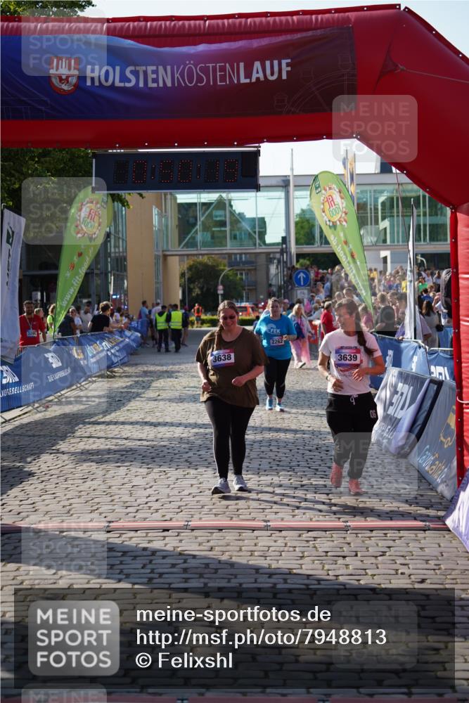 13.06.2025 - Holstenköstenlauf Felixshl http://msf.ph/oto/7948813 13.06.2025 18:20:20 Laufen 2262, 3638, 3639 meine-sportfotos.de
