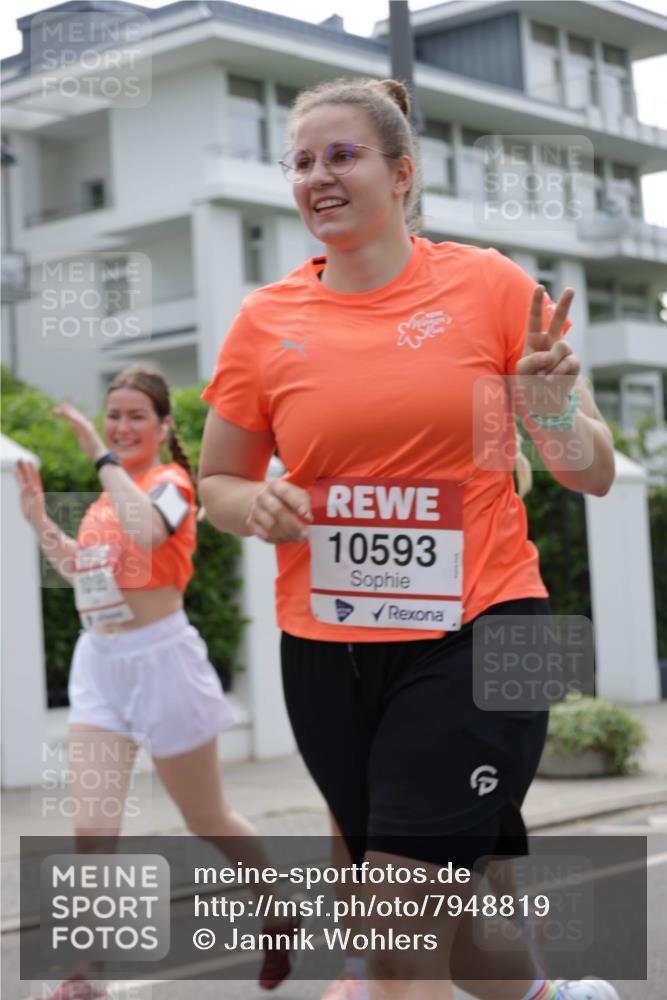 15.06.2025 - REWE Women's Run Jannik Wohlers http://msf.ph/oto/7948819 15.06.2025 08:31:15 Laufen 1015, 10593 meine-sportfotos.de
