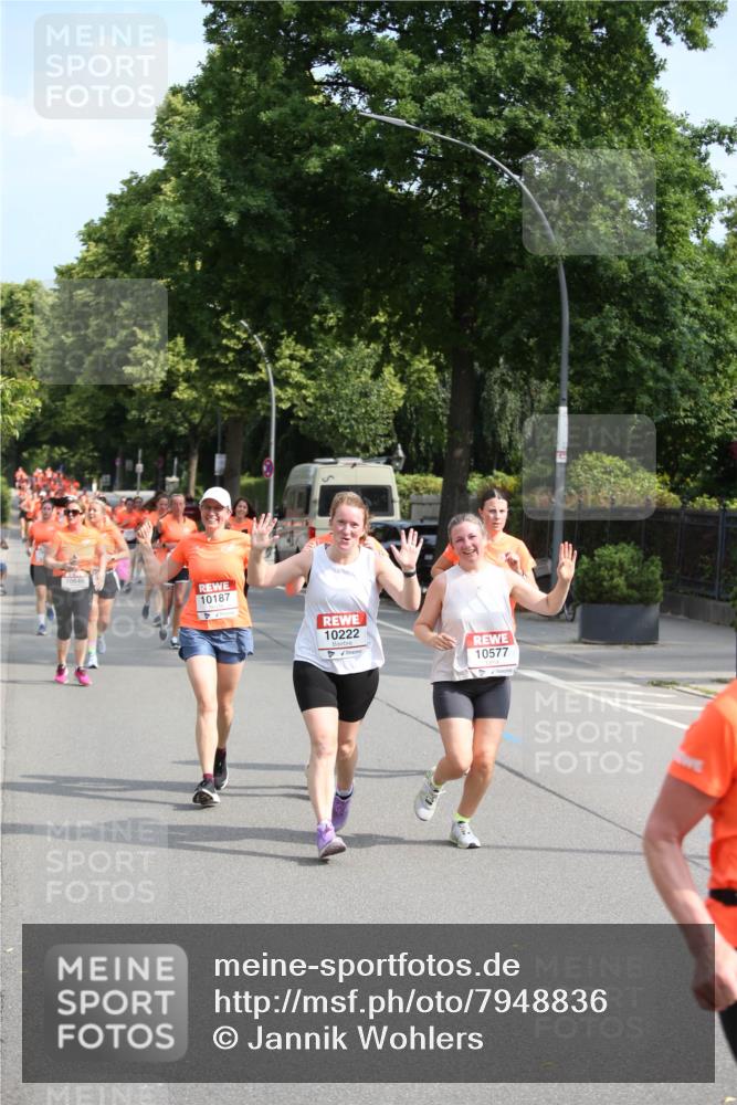 15.06.2025 - REWE Women's Run Jannik Wohlers http://msf.ph/oto/7948836 15.06.2025 09:47:31 Laufen 10187, 10222, 10577 meine-sportfotos.de