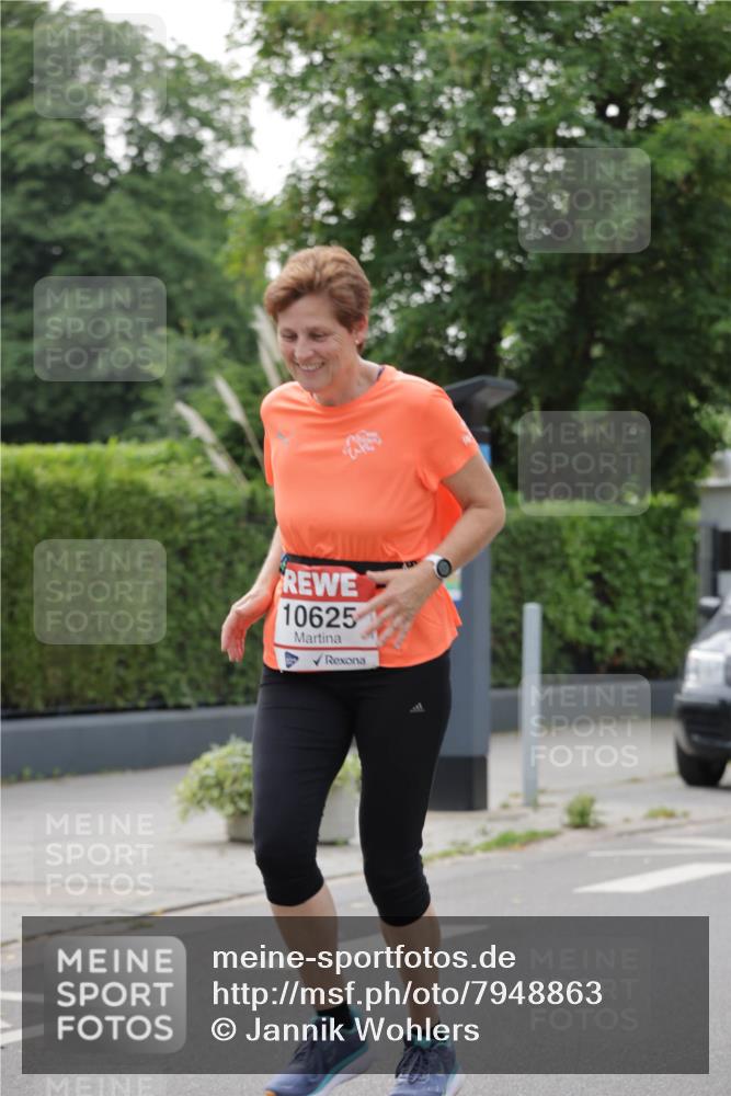 15.06.2025 - REWE Women's Run Jannik Wohlers http://msf.ph/oto/7948863 15.06.2025 08:31:18 Laufen 10625 meine-sportfotos.de