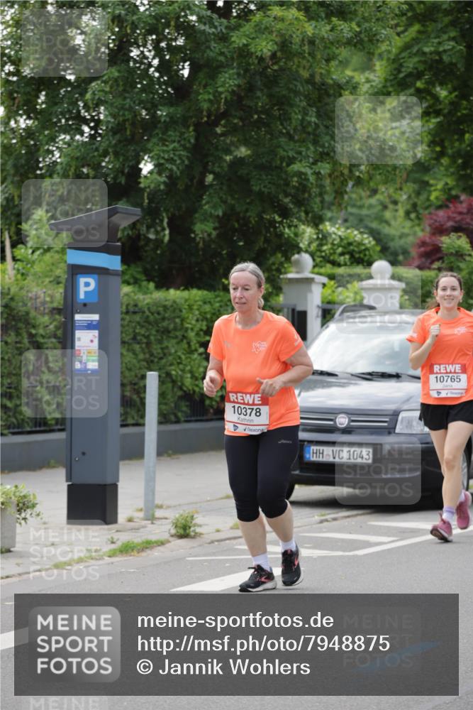 15.06.2025 - REWE Women's Run Jannik Wohlers http://msf.ph/oto/7948875 15.06.2025 08:31:21 Laufen 10378, 1043, 10765 meine-sportfotos.de