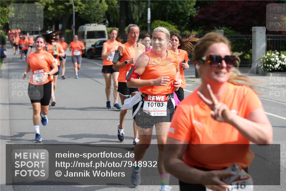 15.06.2025 - REWE Women's Run Jannik Wohlers http://msf.ph/oto/7948932 15.06.2025 09:47:38 Laufen 10653, 10103, 146 meine-sportfotos.de