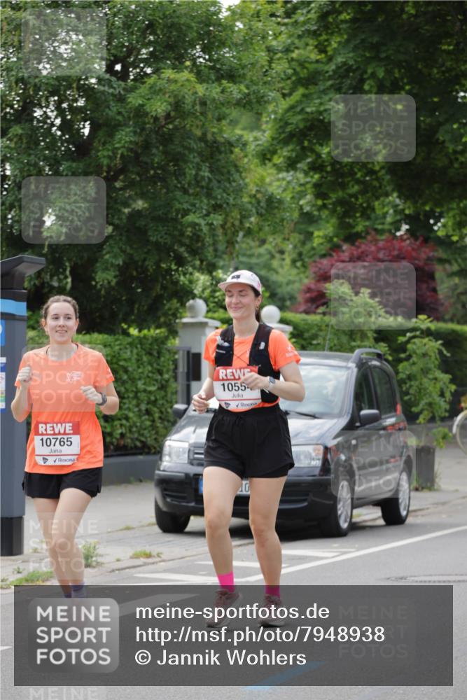 15.06.2025 - REWE Women's Run Jannik Wohlers http://msf.ph/oto/7948938 15.06.2025 08:31:23 Laufen 10765, 1055, 10 meine-sportfotos.de