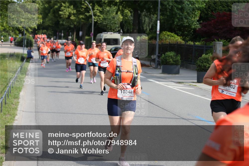 15.06.2025 - REWE Women's Run Jannik Wohlers http://msf.ph/oto/7948984 15.06.2025 09:47:40 Laufen 10124, 10340, 02 meine-sportfotos.de