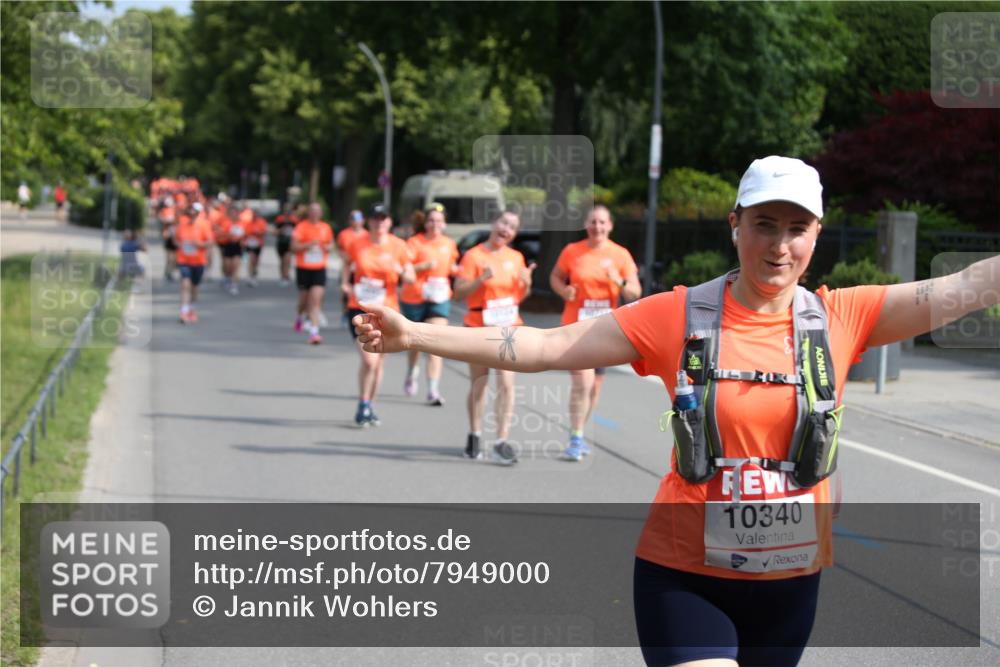 15.06.2025 - REWE Women's Run Jannik Wohlers http://msf.ph/oto/7949000 15.06.2025 09:47:41 Laufen 10340 meine-sportfotos.de