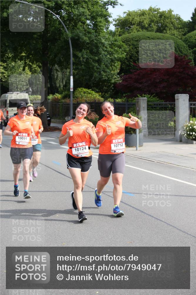 15.06.2025 - REWE Women's Run Jannik Wohlers http://msf.ph/oto/7949047 15.06.2025 09:47:43 Laufen 10091, 284, 10124, 10712 meine-sportfotos.de