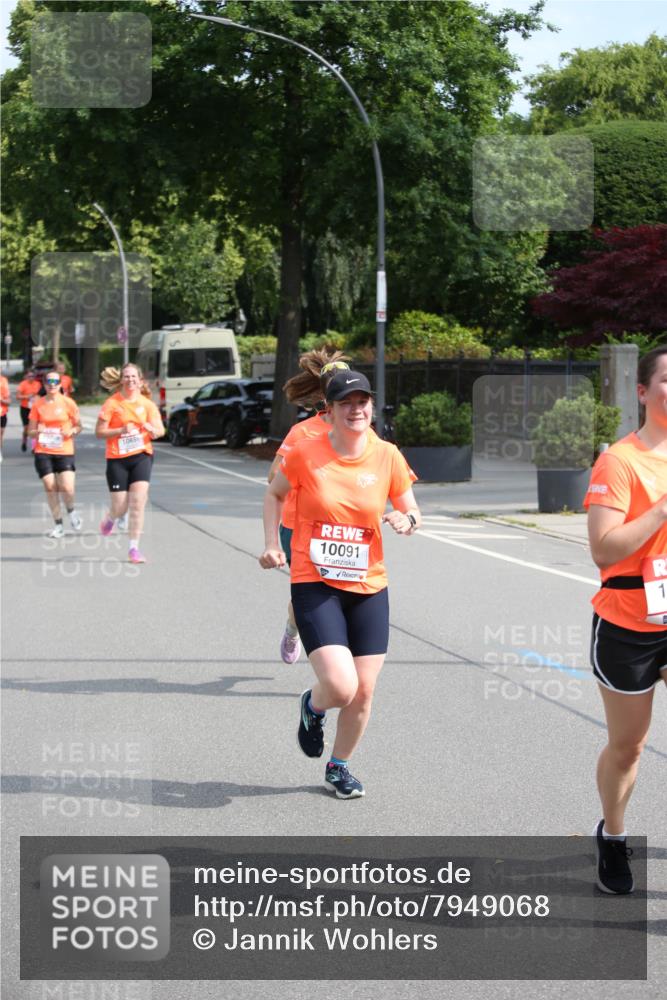 15.06.2025 - REWE Women's Run Jannik Wohlers http://msf.ph/oto/7949068 15.06.2025 09:47:44 Laufen 10651, 10091 meine-sportfotos.de