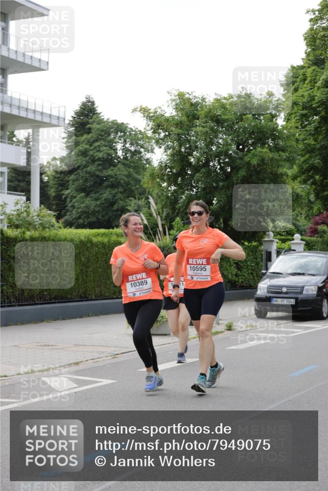 15.06.2025 - REWE Women's Run Jannik Wohlers http://msf.ph/oto/7949075 15.06.2025 08:31:29 Laufen 10389, 10595, 1043 meine-sportfotos.de