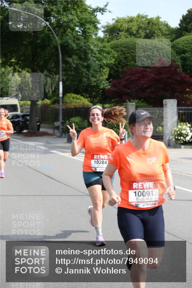 15.06.2025 - REWE Women's Run Jannik Wohlers http://msf.ph/oto/7949094 15.06.2025 09:47:45 Laufen 10284, 10091 meine-sportfotos.de