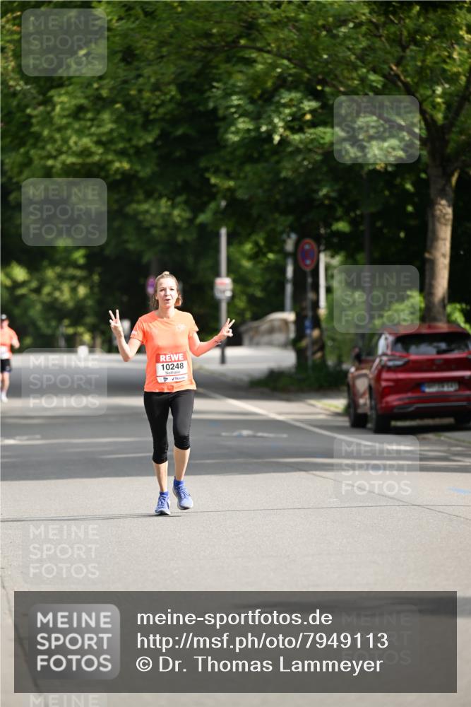 15.06.2025 - REWE Women's Run Dr. Thomas Lammeyer http://msf.ph/oto/7949113 15.06.2025 09:34:05 Laufen 10248 meine-sportfotos.de