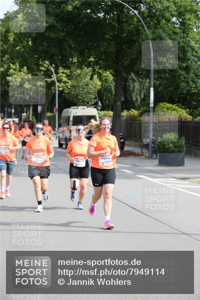15.06.2025 - REWE Women's Run Jannik Wohlers http://msf.ph/oto/7949114 15.06.2025 09:47:46 Laufen 10845, 10708, 10514, 10651 meine-sportfotos.de