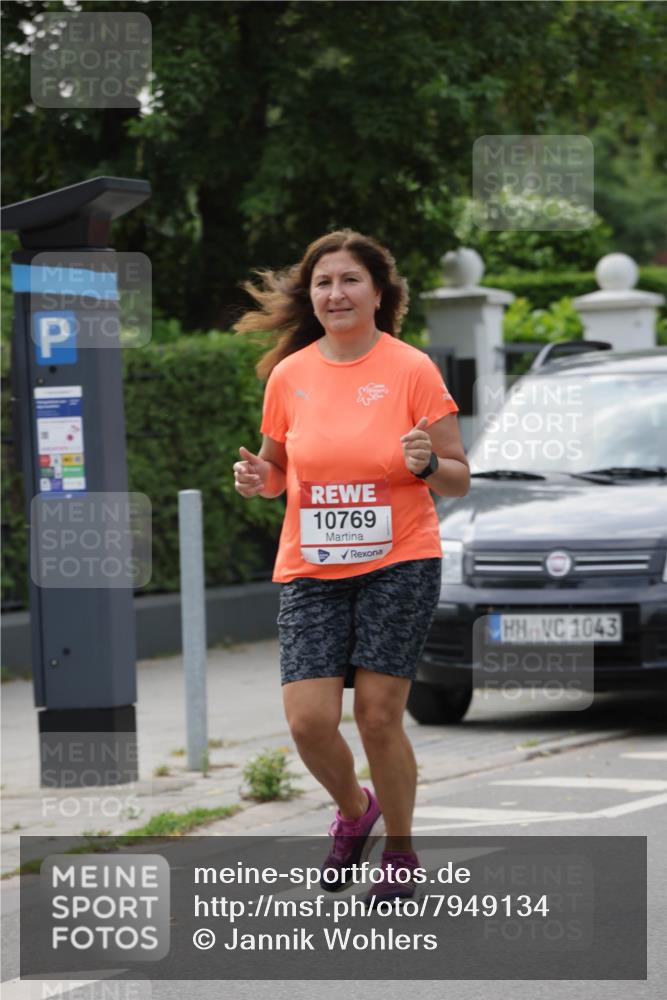 15.06.2025 - REWE Women's Run Jannik Wohlers http://msf.ph/oto/7949134 15.06.2025 08:31:32 Laufen 10769, 1043 meine-sportfotos.de