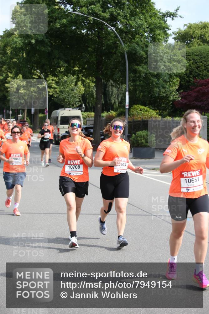 15.06.2025 - REWE Women's Run Jannik Wohlers http://msf.ph/oto/7949154 15.06.2025 09:47:49 Laufen 0845, 514, 10708, 10651 meine-sportfotos.de