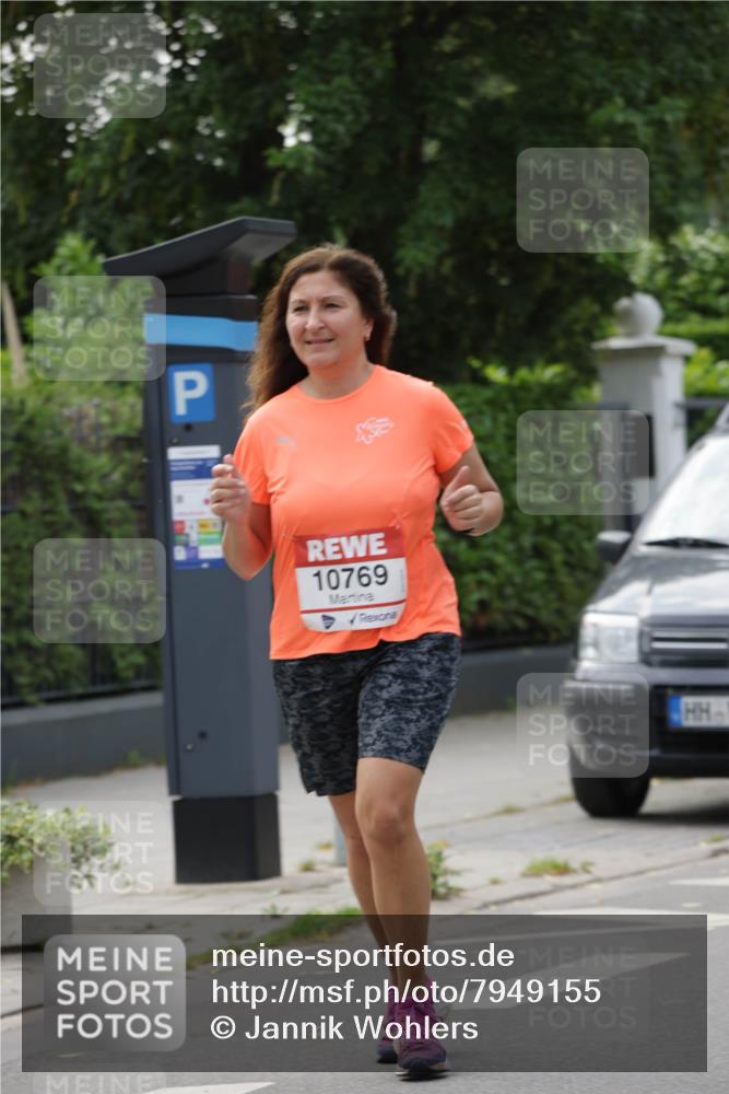 15.06.2025 - REWE Women's Run Jannik Wohlers http://msf.ph/oto/7949155 15.06.2025 08:31:33 Laufen 10769 meine-sportfotos.de