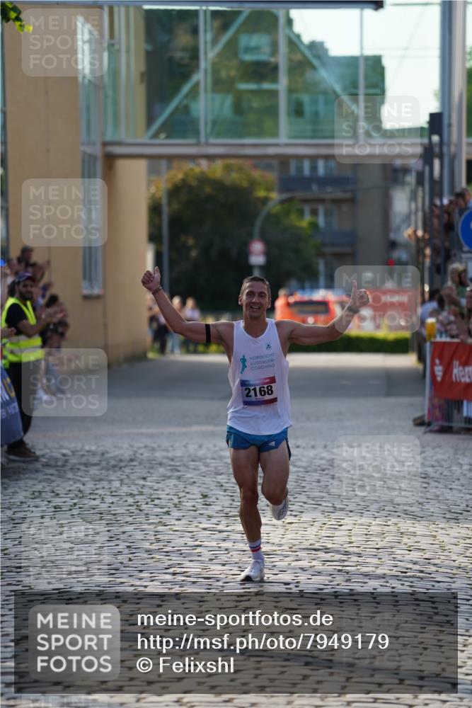 13.06.2025 - Holstenköstenlauf Felixshl http://msf.ph/oto/7949179 13.06.2025 19:31:46 Laufen 2168 meine-sportfotos.de