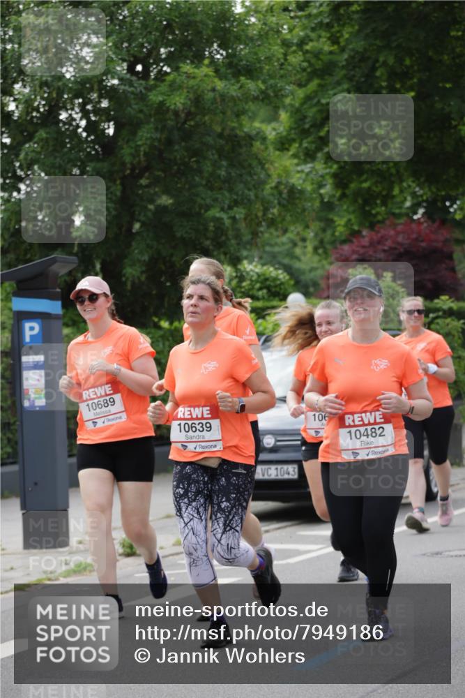 15.06.2025 - REWE Women's Run Jannik Wohlers http://msf.ph/oto/7949186 15.06.2025 08:31:36 Laufen 10689, 10639, 1043, 106, 10482 meine-sportfotos.de