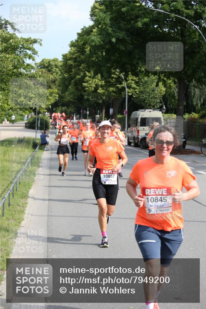 15.06.2025 - REWE Women's Run Jannik Wohlers http://msf.ph/oto/7949200 15.06.2025 09:47:51 Laufen 10857, 10845 meine-sportfotos.de
