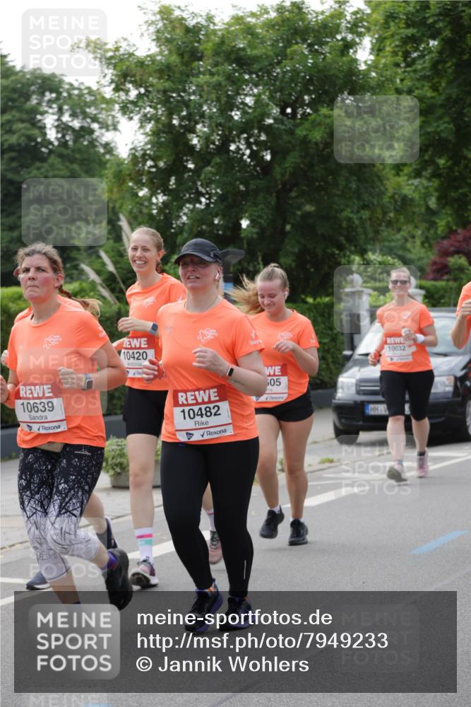 15.06.2025 - REWE Women's Run Jannik Wohlers http://msf.ph/oto/7949233 15.06.2025 08:31:37 Laufen 10639, 10420, 10482, 05, 10032 meine-sportfotos.de