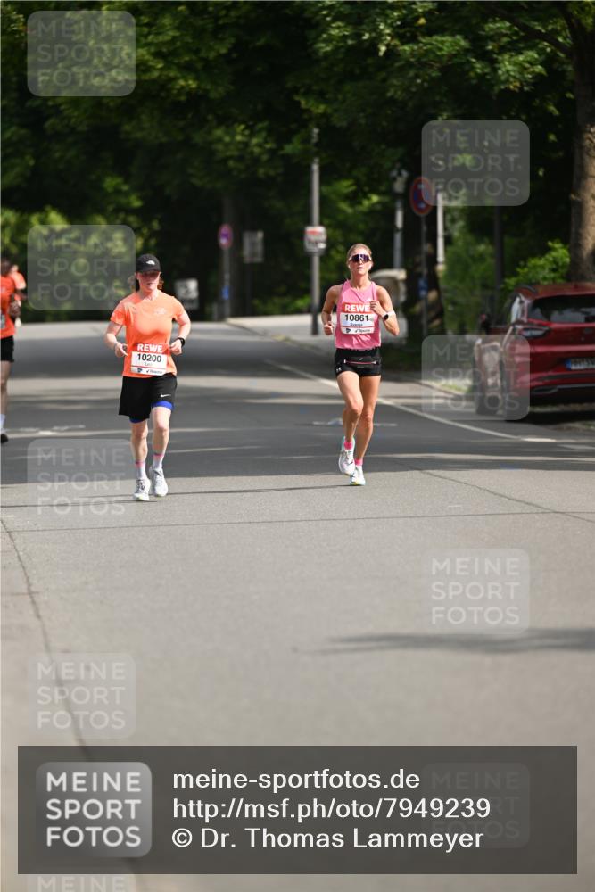 15.06.2025 - REWE Women's Run Dr. Thomas Lammeyer http://msf.ph/oto/7949239 15.06.2025 09:34:16 Laufen 10200, 10861 meine-sportfotos.de