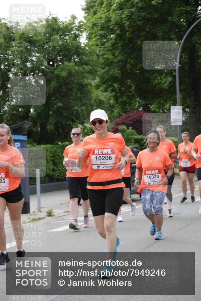 15.06.2025 - REWE Women's Run Jannik Wohlers http://msf.ph/oto/7949246 15.06.2025 08:31:38 Laufen 05, 1003, 10206, 10333, 4, 10557 meine-sportfotos.de