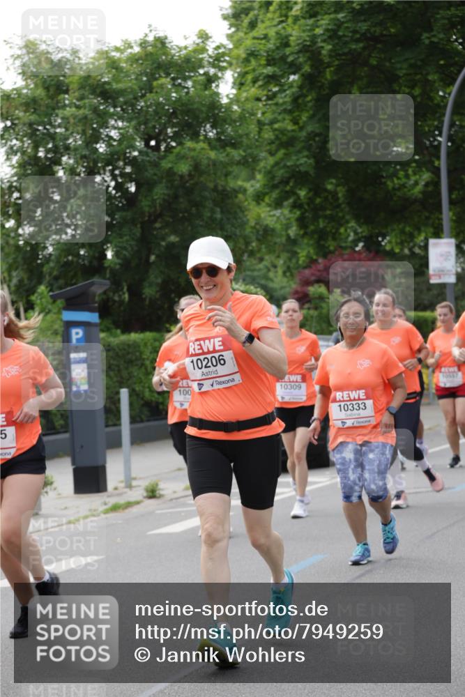 15.06.2025 - REWE Women's Run Jannik Wohlers http://msf.ph/oto/7949259 15.06.2025 08:31:38 Laufen 5, 100, 10206, 10309, 10333, 10557 meine-sportfotos.de