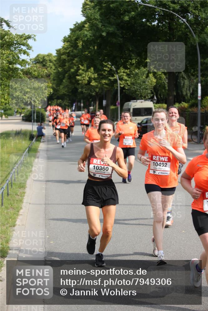 15.06.2025 - REWE Women's Run Jannik Wohlers http://msf.ph/oto/7949306 15.06.2025 09:47:56 Laufen 10360, 10553, 10492 meine-sportfotos.de