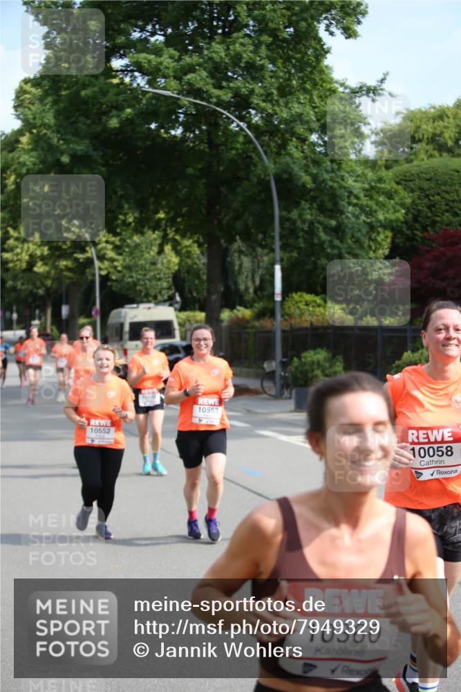 15.06.2025 - REWE Women's Run Jannik Wohlers http://msf.ph/oto/7949329 15.06.2025 09:47:58 Laufen 10552, 10592, 10553, 10058, 10360 meine-sportfotos.de