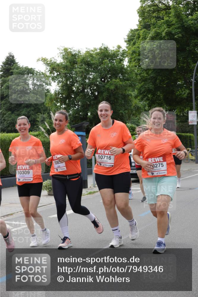 15.06.2025 - REWE Women's Run Jannik Wohlers http://msf.ph/oto/7949346 15.06.2025 08:31:41 Laufen 10309, 1085, 10716, 10, 0275 meine-sportfotos.de