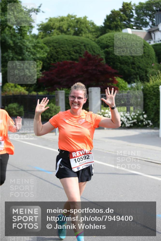 15.06.2025 - REWE Women's Run Jannik Wohlers http://msf.ph/oto/7949400 15.06.2025 09:48:01 Laufen 4, 10592 meine-sportfotos.de