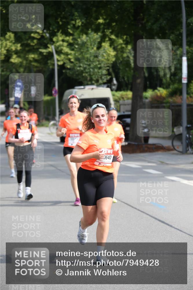 15.06.2025 - REWE Women's Run Jannik Wohlers http://msf.ph/oto/7949428 15.06.2025 09:48:04 Laufen 1073, 0640 meine-sportfotos.de