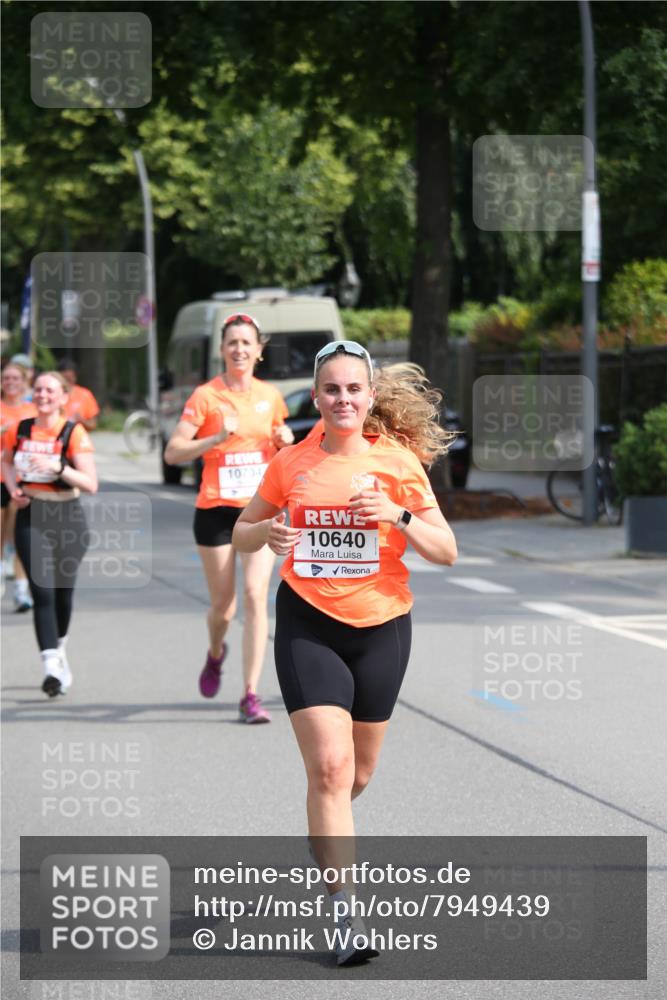 15.06.2025 - REWE Women's Run Jannik Wohlers http://msf.ph/oto/7949439 15.06.2025 09:48:04 Laufen 10734, 10640 meine-sportfotos.de