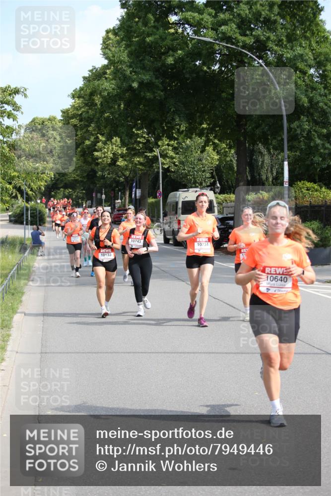 15.06.2025 - REWE Women's Run Jannik Wohlers http://msf.ph/oto/7949446 15.06.2025 09:48:05 Laufen 10640 meine-sportfotos.de
