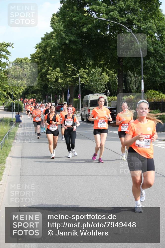 15.06.2025 - REWE Women's Run Jannik Wohlers http://msf.ph/oto/7949448 15.06.2025 09:48:05 Laufen 10833, 10743, 10734, 10133, 10590, 640 meine-sportfotos.de